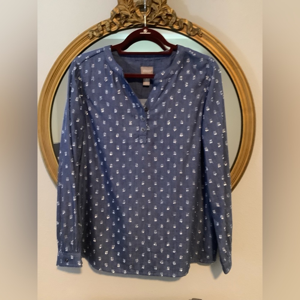 Chico’s long sleeve shirt